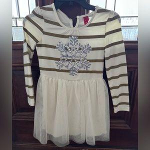 Girl’s Snowflake dress